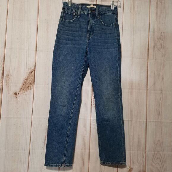 Madewell Denim - Madewell jeans ladies size 23 Classic Straight
